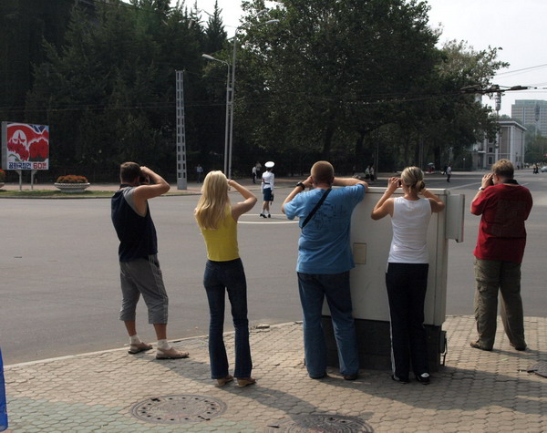 Как Надо Дорожить Родиной (60 лет КНДР)