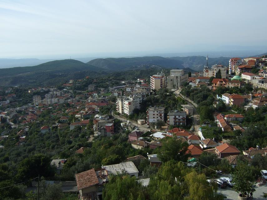 По Албании сверху донизу осенью 2010