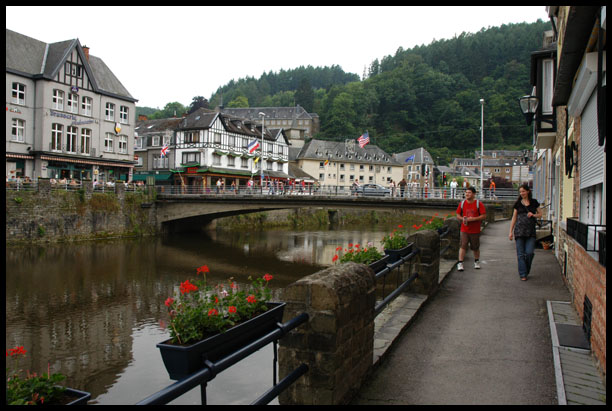 Разная Бельгия (Валлония vs Фландрия)