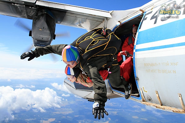 Завтра, 21.07 Прыжок с парашютом...