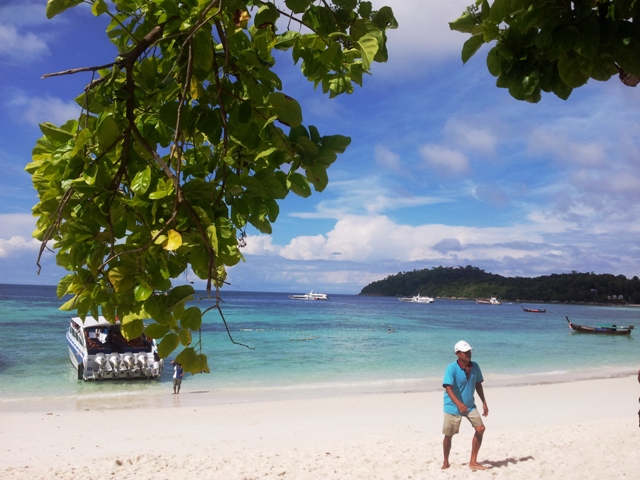 “Умный в гору (>не<) пойдёт…": Mountain Resort – Koh Lipe “Умный в гору (>не<) пойдёт…": Mountain Resort – Koh Lipe