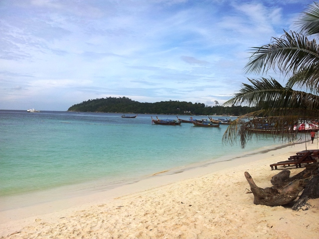 “Умный в гору (>не<) пойдёт…": Mountain Resort – Koh Lipe