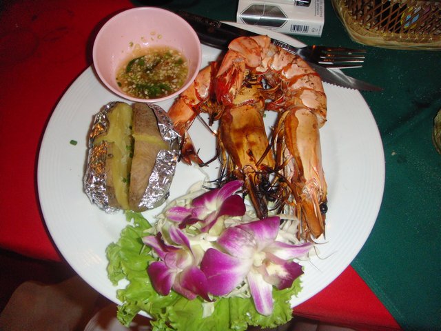 Сочинение. Как я провел лето, нет зиму, нет отпуск. Пукет и