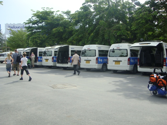 СаТаХуаБа (июль 2011) - every day we’re shuffling (: