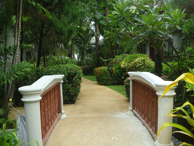 СаТаХуаБа (июль 2011) - every day we’re shuffling (: