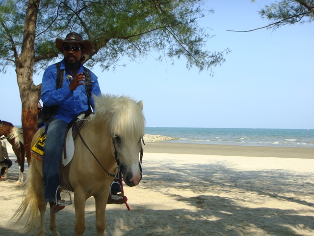 СаТаХуаБа (июль 2011) - every day we’re shuffling (: