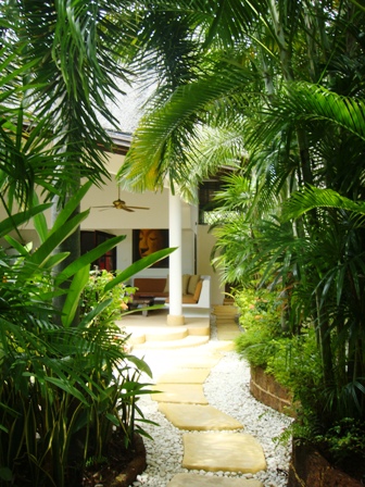 СаТаХуаБа (июль 2011) - every day we’re shuffling (: