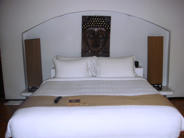 СаТаХуаБа (июль 2011) - every day we’re shuffling (: