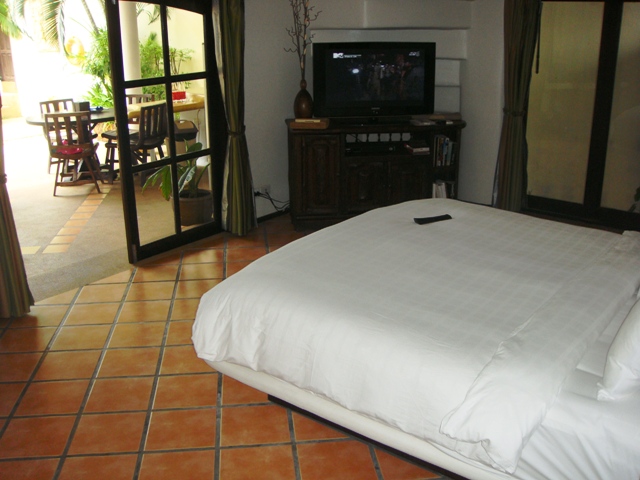 СаТаХуаБа (июль 2011) - every day we’re shuffling (: