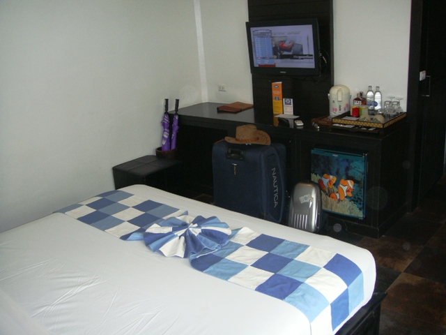 СаТаХуаБа (июль 2011) - every day we’re shuffling (: