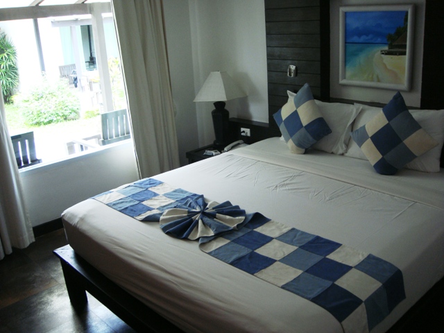 СаТаХуаБа (июль 2011) - every day we’re shuffling (: