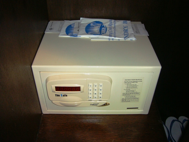 СаТаХуаБа (июль 2011) - every day we’re shuffling (: