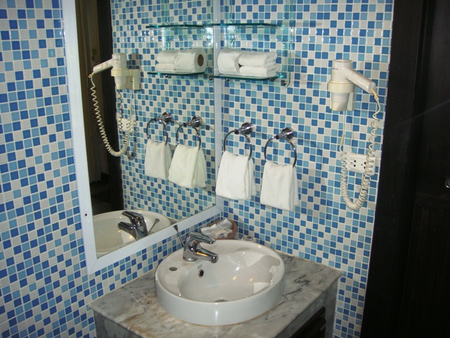 СаТаХуаБа (июль 2011) - every day we’re shuffling (: