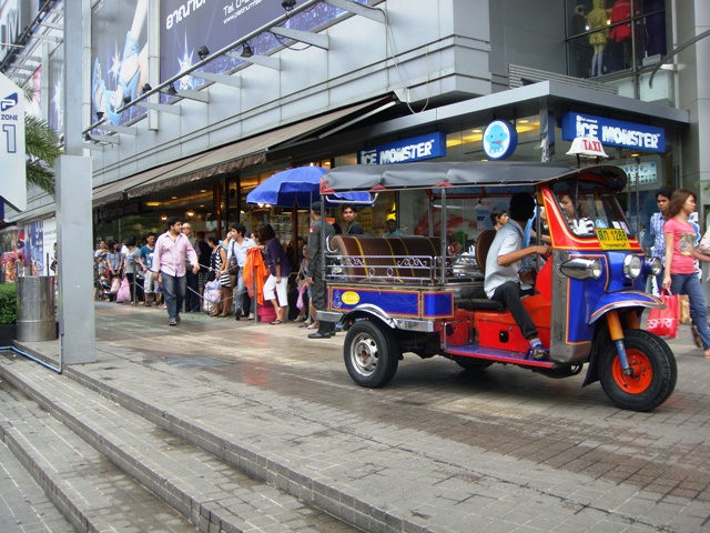 СаТаХуаБа (июль 2011) - every day we’re shuffling (: