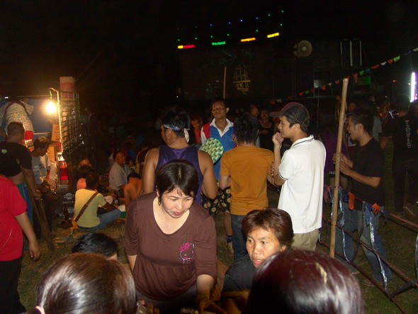 Сонгкран-2008-Праздничный автопробег по исану(ФОТО)