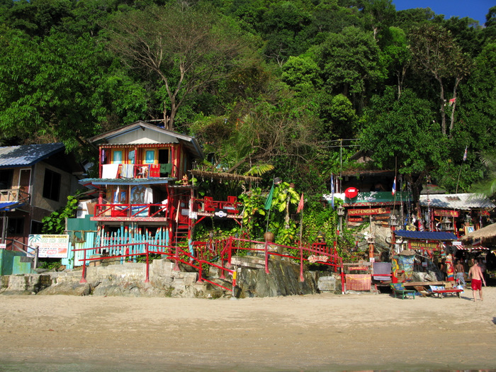 Безмятежный отдых в мятежном Таиланде