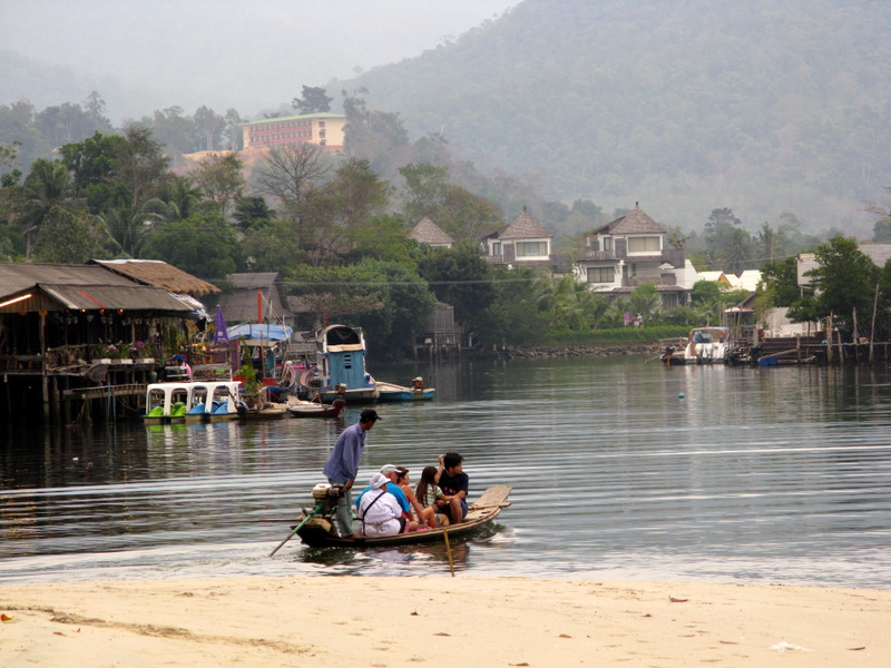 Безмятежный отдых в мятежном Таиланде