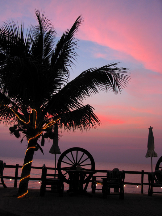 Безмятежный отдых в мятежном Таиланде