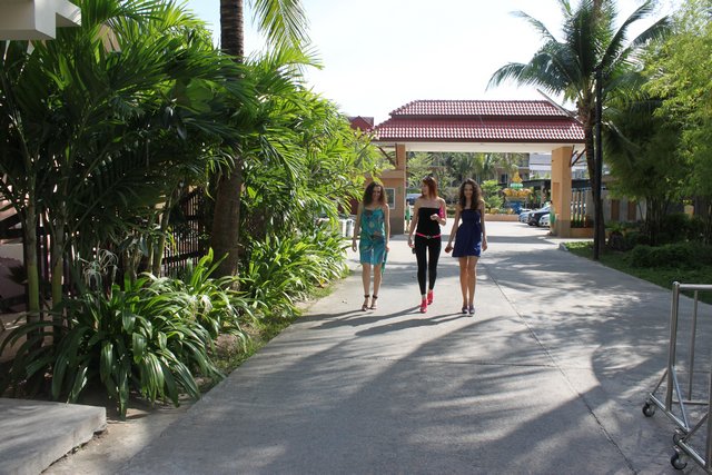 Сочинение. Как я провел лето, нет зиму, нет отпуск. Пукет и