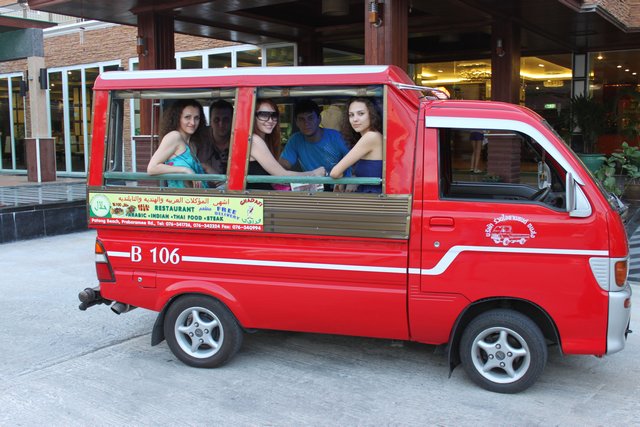 Сочинение. Как я провел лето, нет зиму, нет отпуск. Пукет и