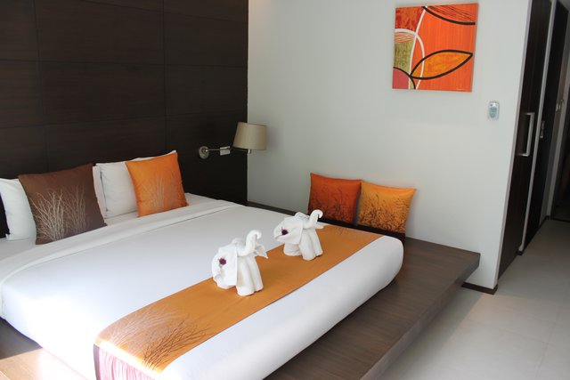 Сочинение. Как я провел лето, нет зиму, нет отпуск. Пукет и