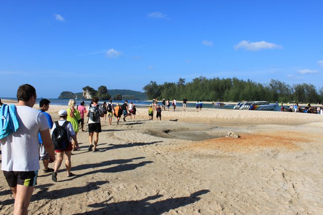 Сочинение. Как я провел лето, нет зиму, нет отпуск. Пукет и
