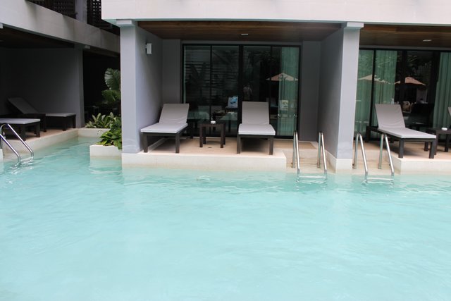 Сочинение. Как я провел лето, нет зиму, нет отпуск. Пукет и