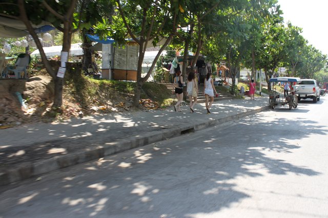 Сочинение. Как я провел лето, нет зиму, нет отпуск. Пукет и