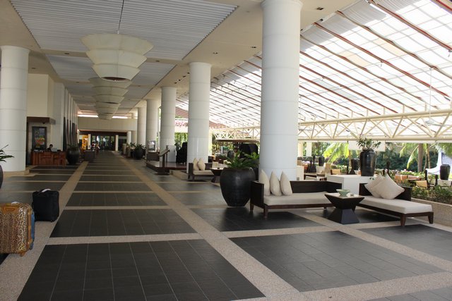 Сочинение. Как я провел лето, нет зиму, нет отпуск. Пукет и