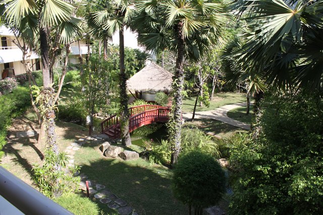 Сочинение. Как я провел лето, нет зиму, нет отпуск. Пукет и