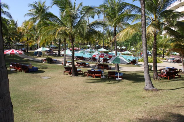 Сочинение. Как я провел лето, нет зиму, нет отпуск. Пукет и