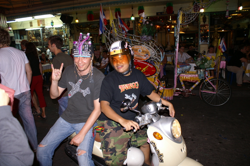 Bangkok Phuket Phi Phi Don Bamboo Island фото (траффик)