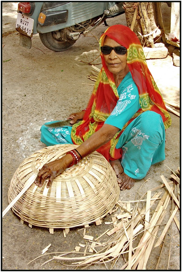 Бабушки - старушки.