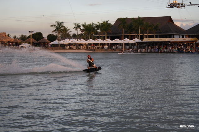 CWC - спортивно водный комплекс в Наге (Naga). Филиппины