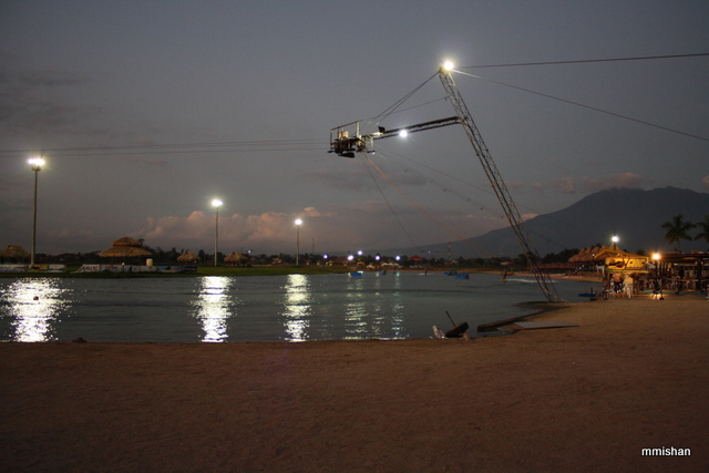 CWC - спортивно водный комплекс в Наге (Naga). Филиппины