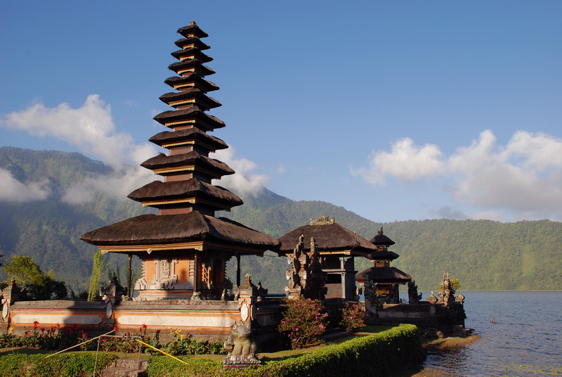 Сумма нескольких визитов на Бали (фото, трафик) Сумма нескольких визитов на Бали (фото, трафик)