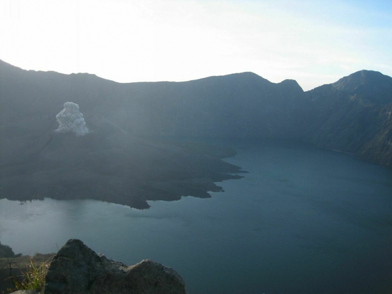 Трекинг в кратер Ринджани (Ломбок), Гили Нангу и Гили Траван