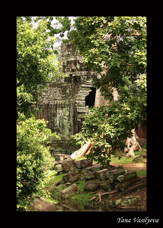 Камбоджа: Пном Пень, Сием Риеп, Сиануквилль. Завершен