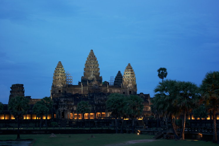 Где лучше всего в Ангкоре  встречать закат?