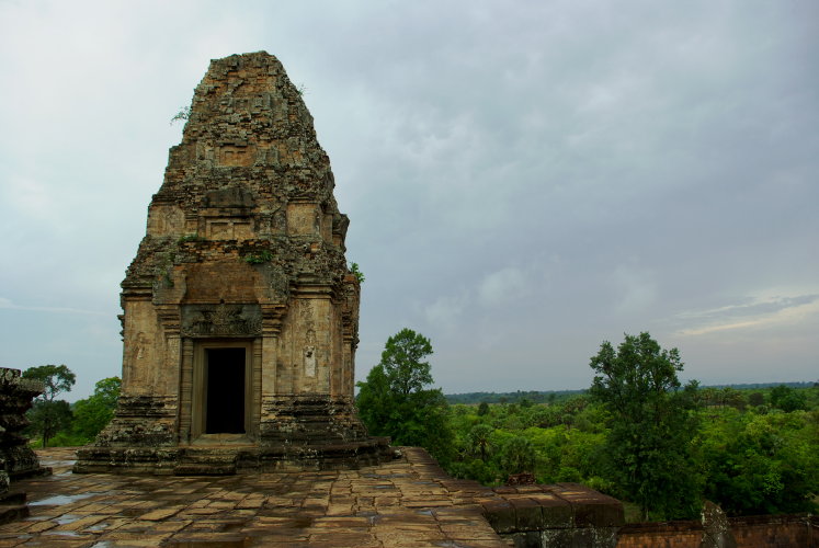 Бегство от Первомая (часть о Камбодже)