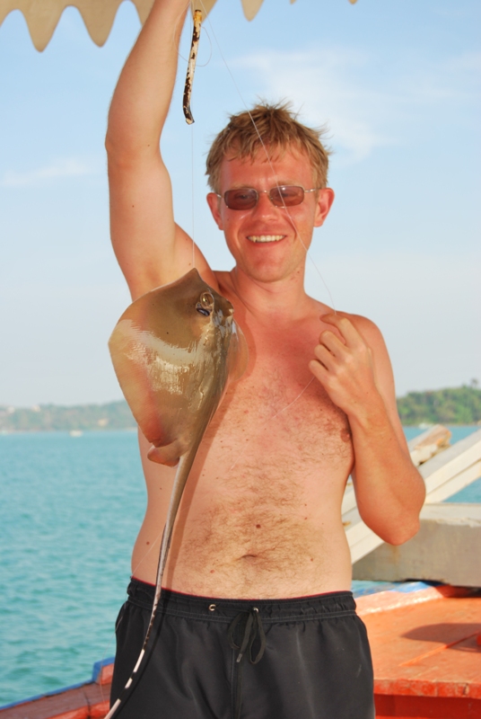 Негативный отзыв о визите в Камбоджу и беседа о камбоджийцах