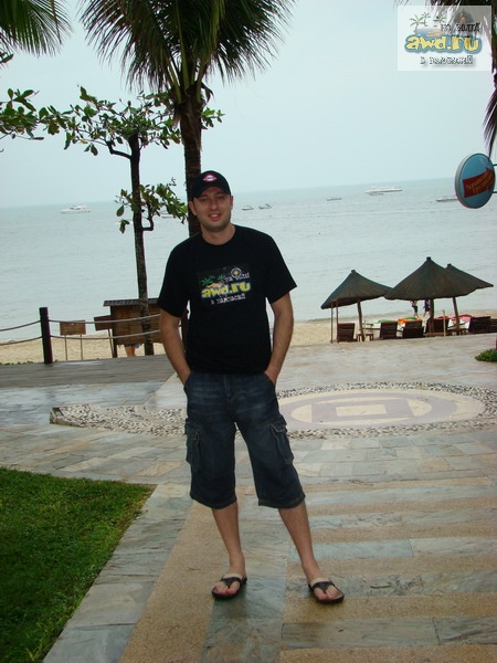 Фотоконкурс. Форумчане в майках AWD, в путешествиях. часть 2