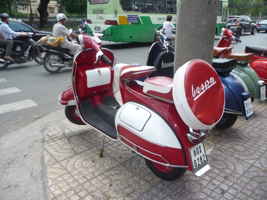 Мотороллеры Vespa в Таиланде. Есть ли спрос?