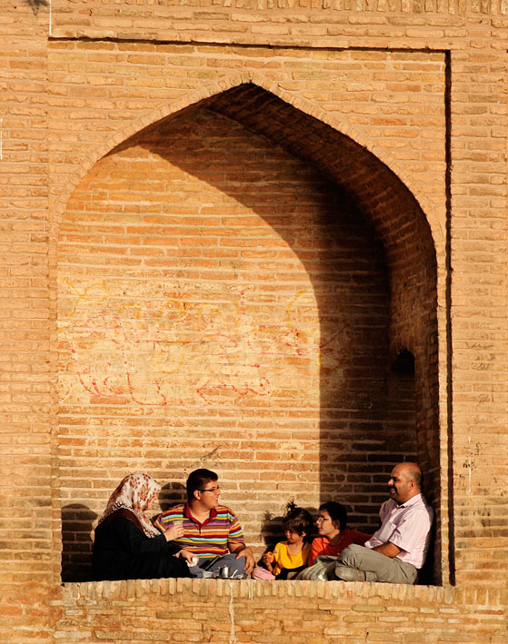 Иран. Буквы, эмоции и фотографии