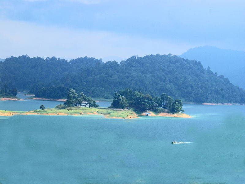 Lake Kenyir + остров Реданг (Малайзия)