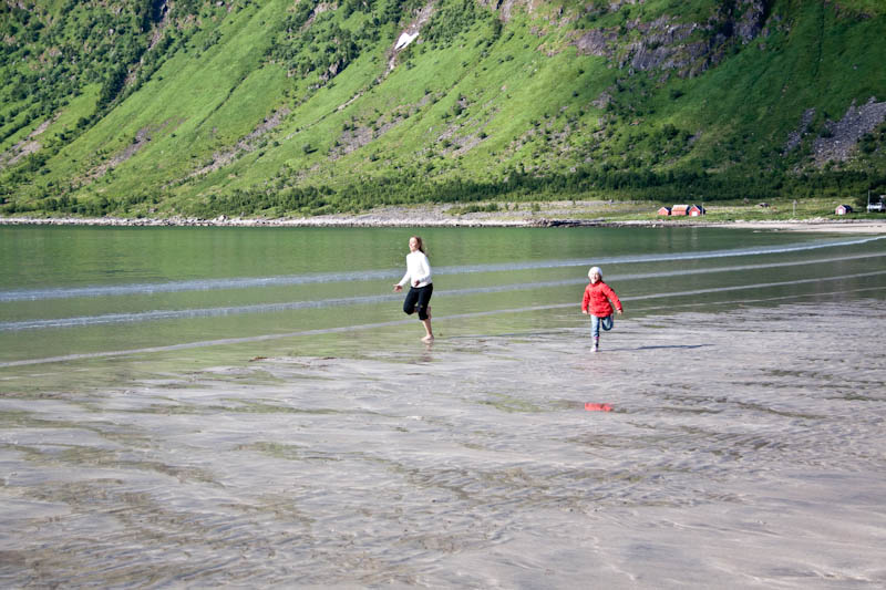Северная Норвегия 2011 с двумя детьми