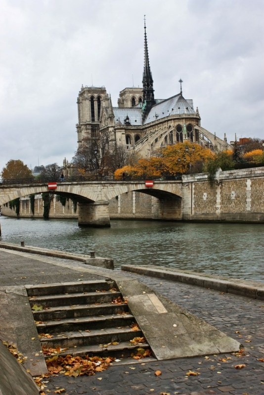 Небо над Берлином..., Регенсбургом, Мюнхеном и Парижем