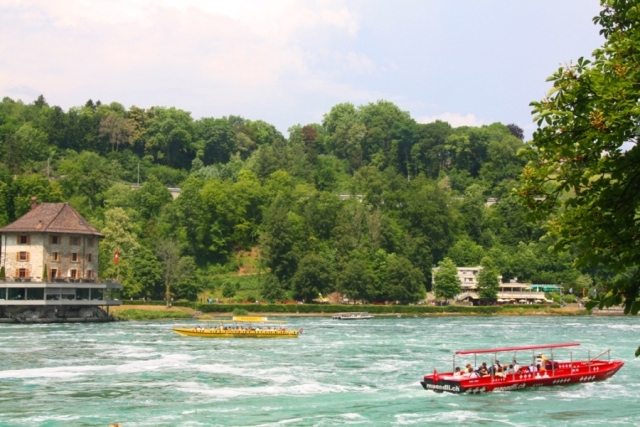 Rheinfall - самый мощный водопад в Европе