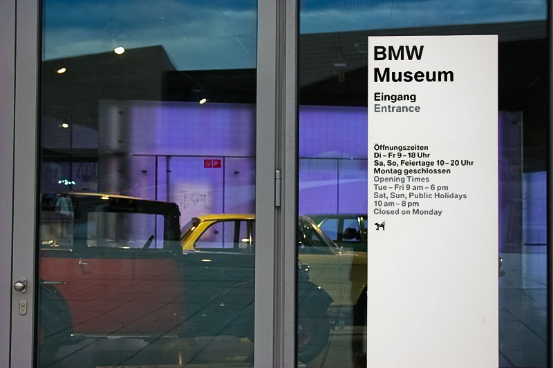 Небо над Берлином..., Регенсбургом, Мюнхеном и Парижем