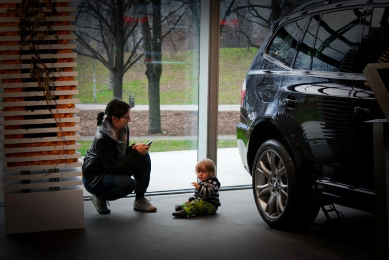 Небо над Берлином..., Регенсбургом, Мюнхеном и Парижем